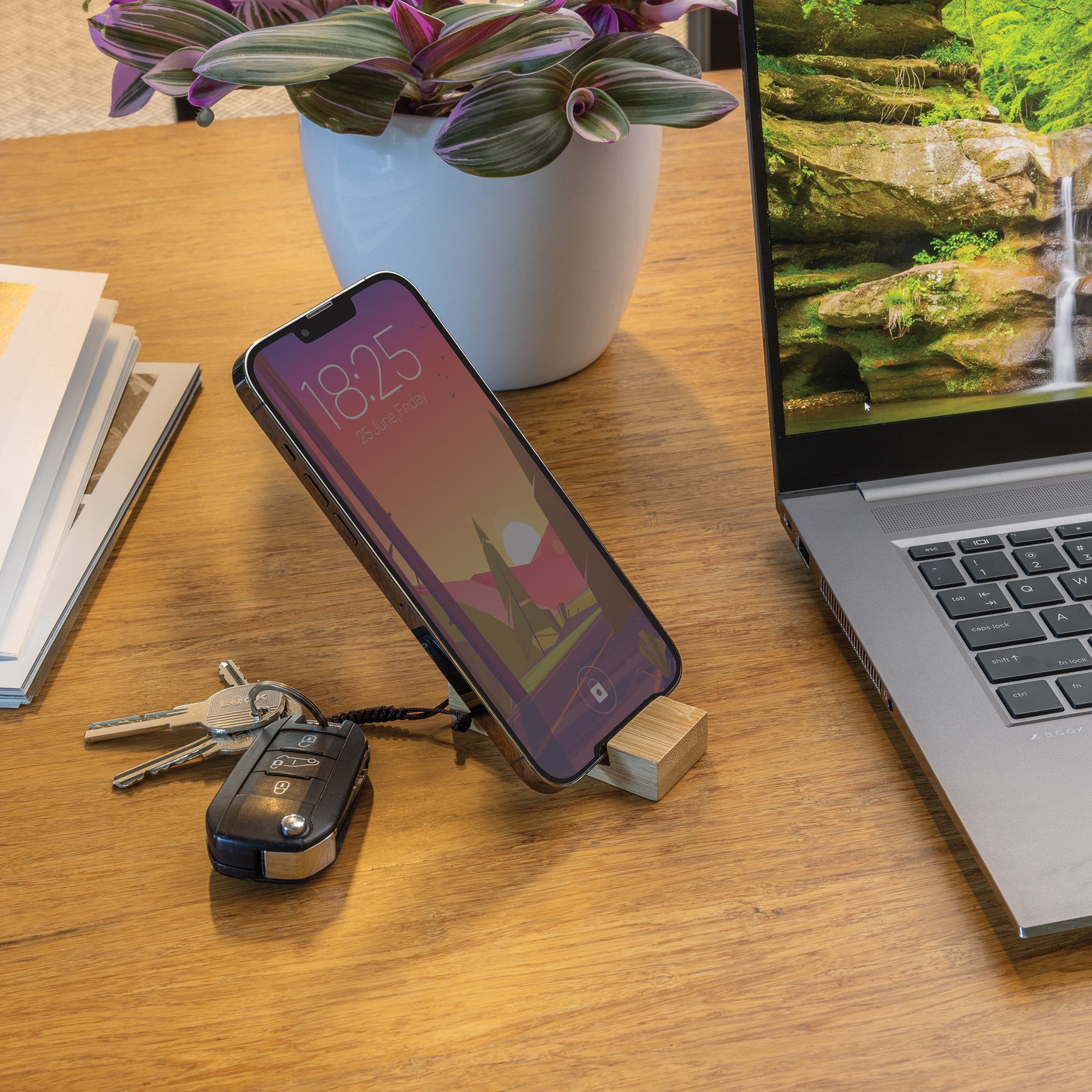 PROMOBEE bambu avaimenperä – puhelinteline